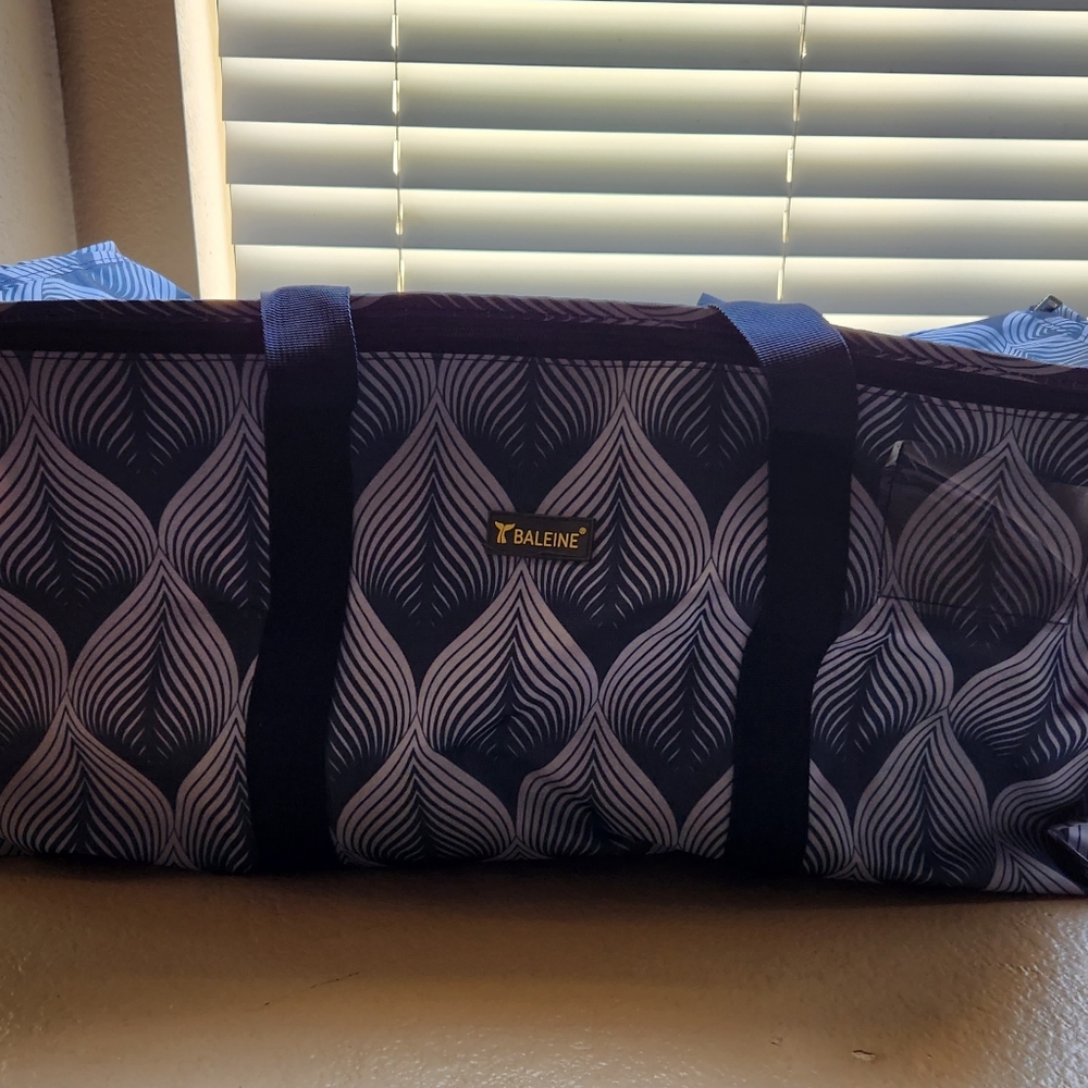 Vinyl storage tote